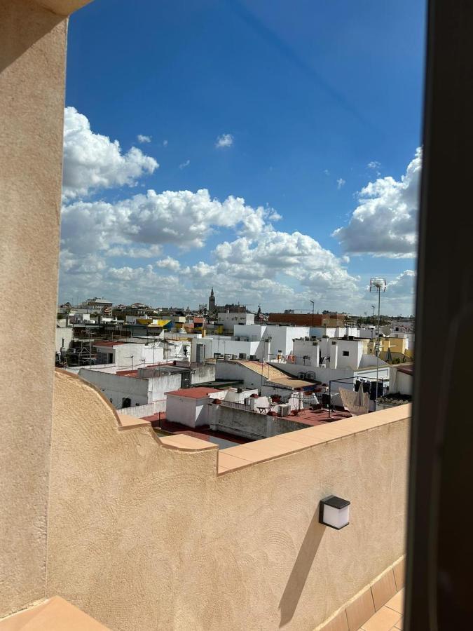 Casa De La Columna, Triana Apartment Севиля Екстериор снимка