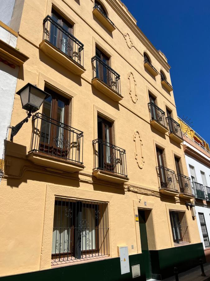 Casa De La Columna, Triana Apartment Севиля Екстериор снимка