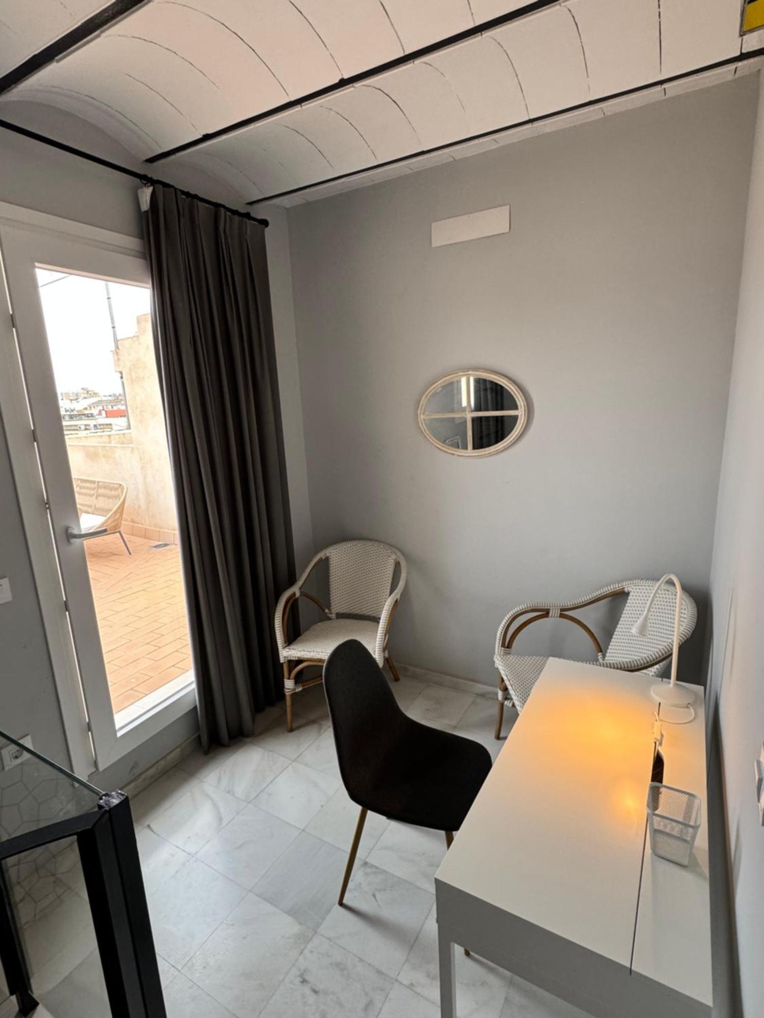 Casa De La Columna, Triana Apartment Севиля Екстериор снимка