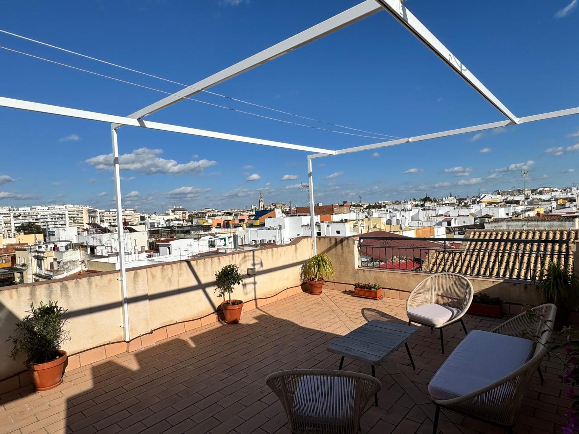 Casa De La Columna, Triana Apartment Севиля Екстериор снимка